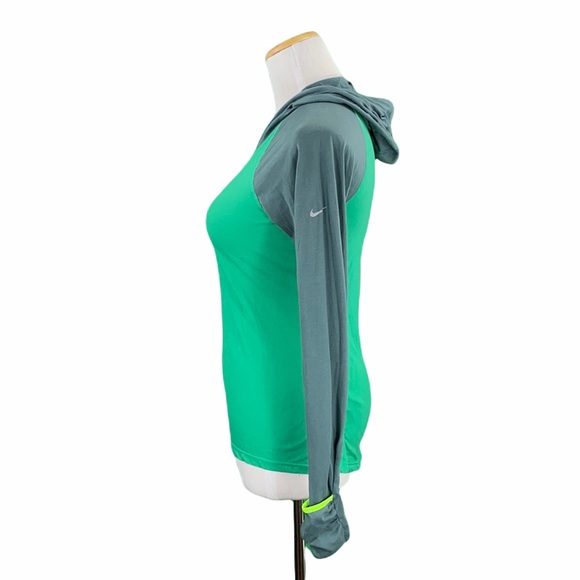 Nike Running Dri-Fit Green & Gray Hooded Tee - Picture 11 of 16